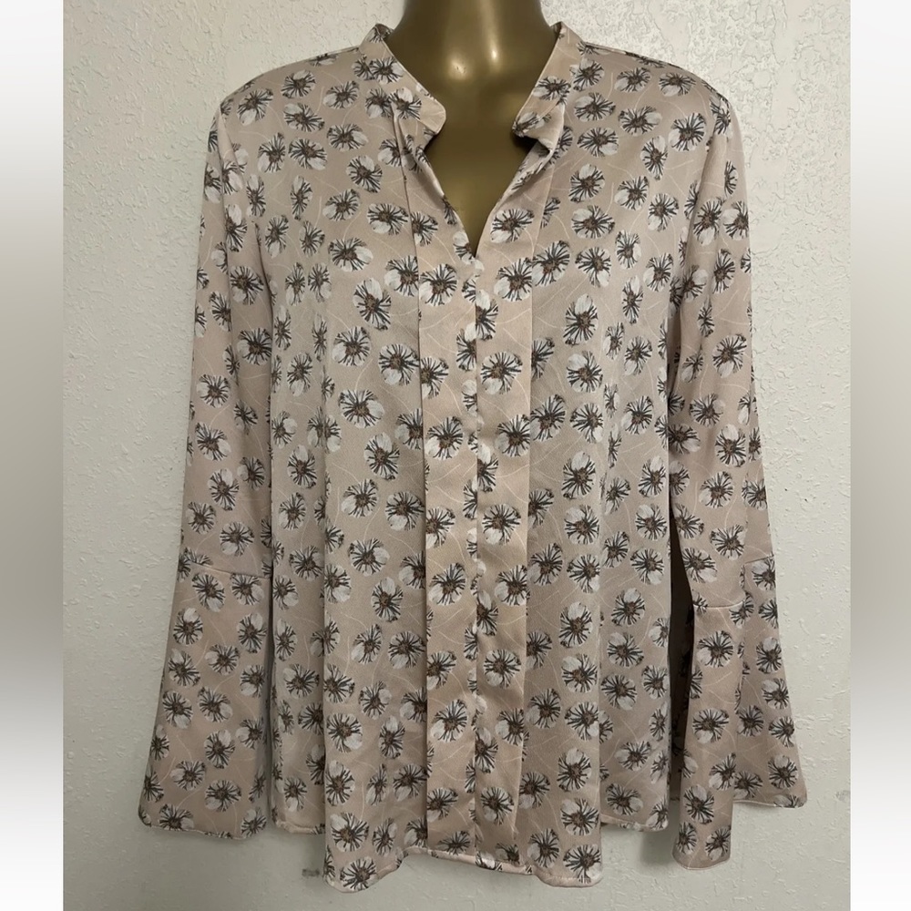Banana Republic Pink/white Floral Bell-Sleeve Blouse - Size Small